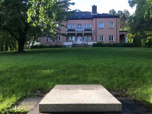Fridtjof Nansen grave and mansion in Polhøgda